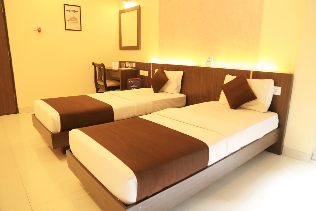 Hotel Panvel Palace 外观 照片