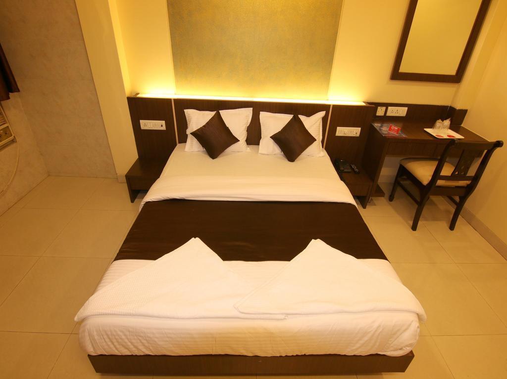 Hotel Panvel Palace 外观 照片