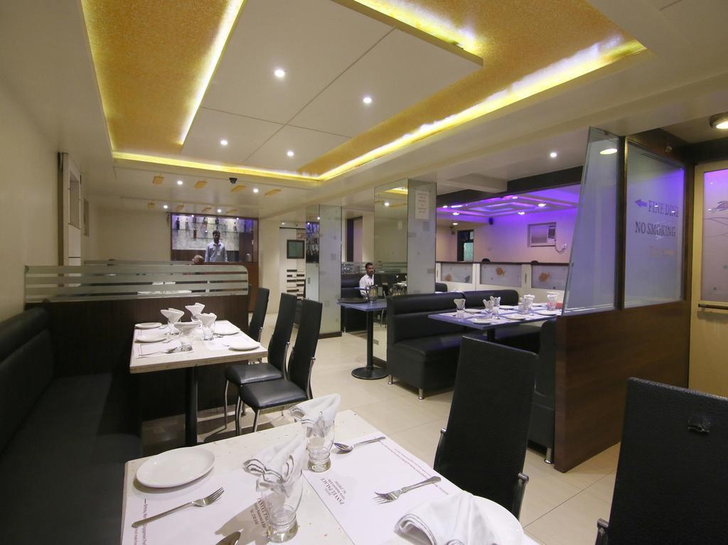 Hotel Panvel Palace 外观 照片