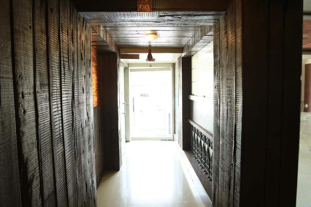 Hotel Panvel Palace 外观 照片
