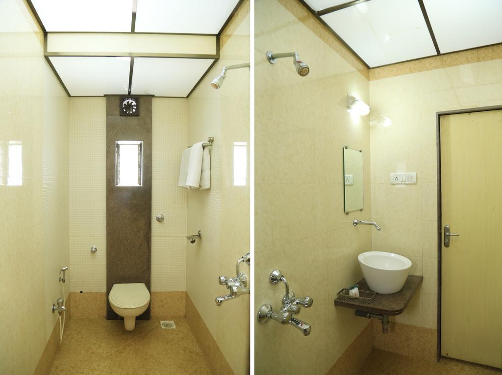 Hotel Panvel Palace 外观 照片